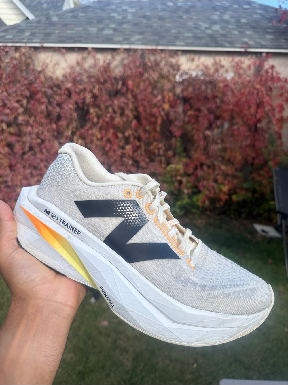 New Balance SuperComp Tranner v3 Men's 9US & Womens 10.5 Orange Athletic Shoes